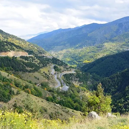 Maison Familiale Avec Vues Imprenables A Ayguatebia Hébergement de vacances Talau
