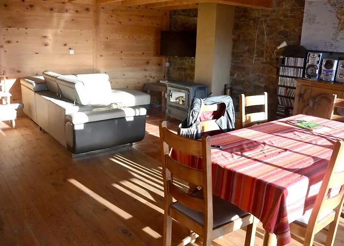 Maison Familiale Avec Vues Imprenables A Ayguatebia Hébergement de vacances Talau
